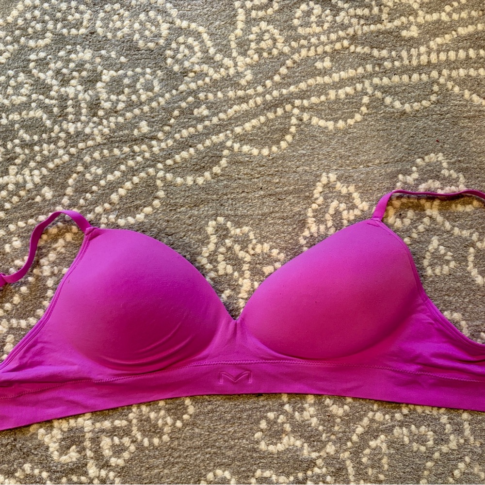 Maidenform Wireless Molded Cup Bra - Magenta Pink